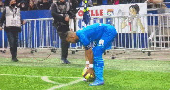 将决定她们 将决定她们